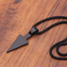 Carica l&#39;immagine nel visualizzatore di Gallery, Men&#39;s  Design Matte Black Long Necklace with Arrow Pendant Jewelry Chain Hip Hop Punk Rock Christmas Halloween Gift For Men Wome