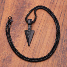 Carica l&#39;immagine nel visualizzatore di Gallery, Men&#39;s  Design Matte Black Long Necklace with Arrow Pendant Jewelry Chain Hip Hop Punk Rock Christmas Halloween Gift For Men Wome