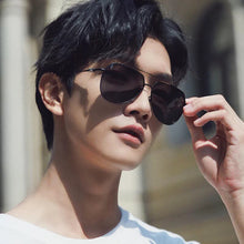 Load image into Gallery viewer, Men&#39;s Personality Sunglasses Ultra Light Business Big Face Star Sunglasses Can Be Matched With Prescription Glasses