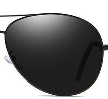 Load image into Gallery viewer, Men&#39;s Spring Hinge Polarized Pilot Sunglasses , UV400 Driving Aviation Sun Glasses ,Black Male Eyewear oculos de sol UV400 S103