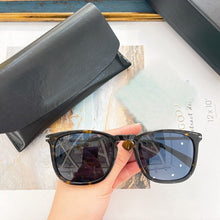 Load image into Gallery viewer, Men&#39;s Women&#39;s Universal sunglasses DB1034 Light Square frame Black and silver/Tortoiseshell Gradient lenses glasses
