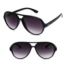 Load image into Gallery viewer, Mens Retro Aviation Driving Sunglasses Vintage Eyewear Gradient Black Pilot Eyeglasses Fishing Sun Glasses Women UV400