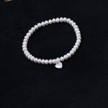 Load image into Gallery viewer, Natural Nearround Pearls Elastic Charm Bracelets Solid 925 Sterling Silver Clover Pendant for Gift Jewelry