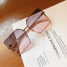 Carica l&#39;immagine nel visualizzatore di Gallery, Occhiali da sole quadrati con montatura grande in metallo Occhiali da sole a catena da donna Occhiali da sole femminili Brand Gradient Retro Designer Oculos De Sol 