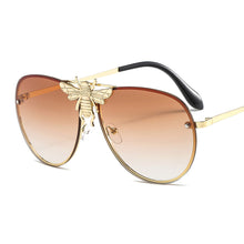 Load image into Gallery viewer, Metal Punk Round Sunglasses With Bee Women 2023 Vintage  Brand Designer Gradient Shades Lens Ladies UV400 Oculos
