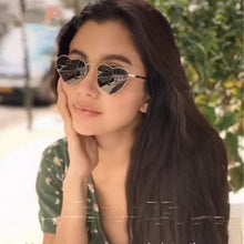 Load image into Gallery viewer, Metal Retro Love Heart Glasses Women Heart Shaped Polarized Sunglasses Ladies Brand Designer Sexy Eyewear Oculos UV400