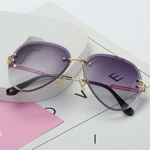 Load image into Gallery viewer, Mirror Sunglasses For Women 2022 Retro Glasses Women's Sunglasses Metal Points Polit Sun Glasses Lunettes femme oculos UV400