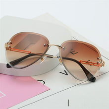 Load image into Gallery viewer, Mirror Sunglasses For Women 2022 Retro Glasses Women's Sunglasses Metal Points Polit Sun Glasses Lunettes femme oculos UV400