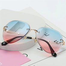 Carica l'immagine nel visualizzatore di Gallery, Occhiali da sole a specchio per le donne 2023 Occhiali retrò Occhiali da sole da donna Punti metallici Polit Occhiali da sole Lunette femme oculos UV400
