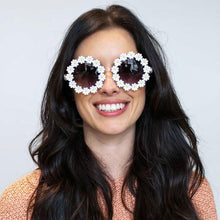 Load image into Gallery viewer, Mother Kids Sunglasses Women Children Round Flower Girls Boys Baby Daisy Shades Sun Glasses UV400 Outdoor Sun Protection Eyewear