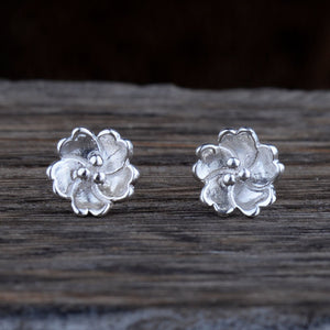 Real 925 Sterling Silver Romantic Cute Casual Camellia Flower Small Stud Earrings Jewelry Gift for Woman Girl