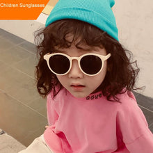 Load image into Gallery viewer, NLAJIZTY Kids Sunglasses Boys And Girls Retro Children Sunglasses Round Sun Glasses Vintage Baby Oculos Retro Eyewear