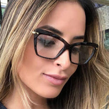 Carica l&#39;immagine nel visualizzatore di Gallery, NYWOOH Eyeglasses for Women able Cat Eye Glasses Frames Metal Optical Spectacles Transparent Fake Eyeglass