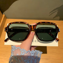 Load image into Gallery viewer, NYWOOH Square Sunglasses Men Women Vintage Small Frame Sunglass Female Retro Leopard Green Sun Glasses UV400