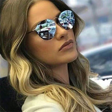 Load image into Gallery viewer, NYWOOH-Gafas de sol para mujer estilo ojos de gato sin montura UV400, anteojos con protección solar, revestimiento de lujo, efecto espejo, diseño retro