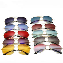 Carica l'immagine nel visualizzatore di Gallery, Nerzhul Sea Lense Gradient Women Sunglasses Trending Products 2023 Mens Sunglasses  Sell  Pilot Red Sunglasses