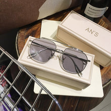 Load image into Gallery viewer, 2023  Women Sunglasses Cute Transparent Light Sunglasses Female Ins Personality Decorative Gradient Glasses UV400