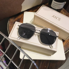 Load image into Gallery viewer, 2023  Women Sunglasses Cute Transparent Light Sunglasses Female Ins Personality Decorative Gradient Glasses UV400