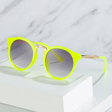 Load image into Gallery viewer, 2023 Kid Sunglasses Girls Boys Oversized Round Sunglass Children Jelly Color Gradient Glasses UV400 Fluorescent