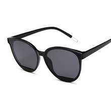 Carica l'immagine nel visualizzatore di Gallery, 2023 Sunglasses Women Vintage Metal Mirror Classic Vintage Sun Glasses Female Oculos De Sol Feminino UV400