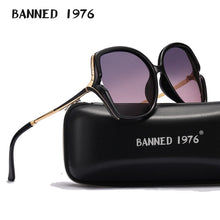 Carica l'immagine nel visualizzatore di Gallery, Women Polarized Sunglasses  Lady's UV400 Diamond Pochromic Feminin Cool Sun Glasses Vintage Oculos