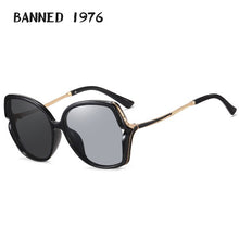 Carica l'immagine nel visualizzatore di Gallery, Women Polarized Sunglasses  Lady's UV400 Diamond Pochromic Feminin Cool Sun Glasses Vintage Oculos