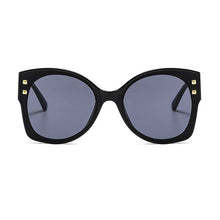 Load image into Gallery viewer, Butterfly Plastic Womens Sunglasses Vintage  Trend Ladies Outdoor Personality  Glasses