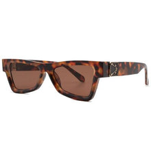 Load image into Gallery viewer, European and American Triangle Modern Small Frame Sunglasses Men and Women Personality Trend Niche Sunglasses