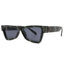 Load image into Gallery viewer, European and American Triangle Modern Small Frame Sunglasses Men and Women Personality Trend Niche Sunglasses