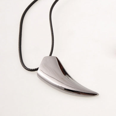 Collana da uomo coraggioso di nuova moda Collana con dente di lupo in acciaio inossidabile Collane con ciondolo animale Regalo di gioielli 