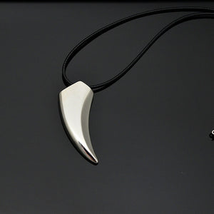 New Fashion Brave Men's Necklace Stainless Steel Wolf Tooth Necklace Animal Pendant Necklaces Jewelry Gift