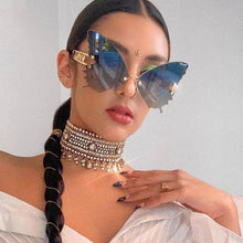 Load image into Gallery viewer, Oversized Cat Eye Butterfly Sunglasses Women 2023  Brand Design Rimless Gradient Sun Glasses For Female UV400