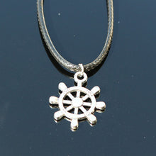 Load image into Gallery viewer, New Fashion Punk Vintage Men Short Snowflake Anchor Peace Leaf Moon Star Flag Dragon Pendant Necklace For Women Jewelry