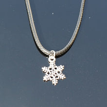 Load image into Gallery viewer, New Fashion Punk Vintage Men Short Snowflake Anchor Peace Leaf Moon Star Flag Dragon Pendant Necklace For Women Jewelry