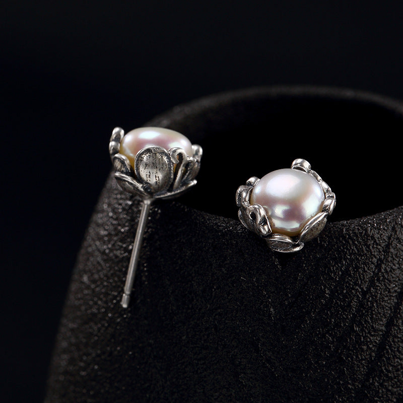 New Fashion Silver S925 Sterling Silver Antique, Old Inlaid Pearl Temperament, Small Lady, Tremella Nail Earrings Wholesale