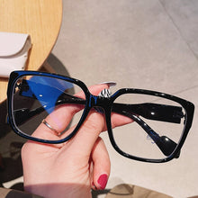 Load image into Gallery viewer, Square Anti-blue Light Eyeglasses For Women Vintage Green Beige Clear Computer Glasses Frame Female Shades Black