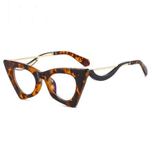 Load image into Gallery viewer, Vintage Cat Eye Frame Glasses For Women Alloy Round Clear Print Leopard Eyeglasses Female Sexy Glasses Ornament