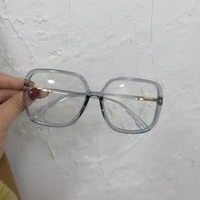 Load image into Gallery viewer, New Fashion Vintage Clear Square Glasses Frame Women Brand Designer Fresh Big Transparent Eyeglasses Female Optical Spectacles