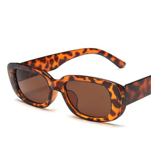 Carica l&#39;immagine nel visualizzatore di Gallery, Vintage Sunglasses Women Brand Designer Retro Rectangle Sun Glasses Female Ins Popular Colorful Square Eyewear