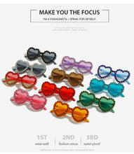 Load image into Gallery viewer, Gradient Heart Shaped Rimless Beach Sunglasses Trendy Design Ladies Sunglasses Shiny Diamond Female Shades