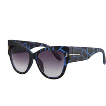 Load image into Gallery viewer, Gradient Points Cat Eye Women Sunglasses Tom High Sun Glasses Female Cateyes Sunglasses Women Brand Designer Oculos