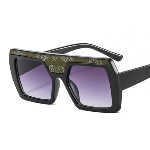 Luxuty Men Brand Designer Square Sunglasse For Women Retro Oversized Pattern Frame Ins Trending Shades UV400 Eyeglas