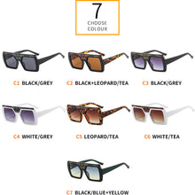Carica l&#39;immagine nel visualizzatore di Gallery, Luxuty Men Brand Designer Square Sunglasse For Women Retro Oversized Pattern Frame Ins Trending Shades UV400 Eyeglas