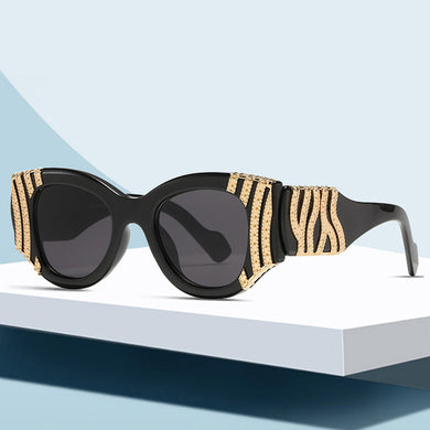 Personality Metal Decoration Ladies Sunglasses Classic Retro Catwalk Trend Wild Gorgeous High-quality Sunglasses