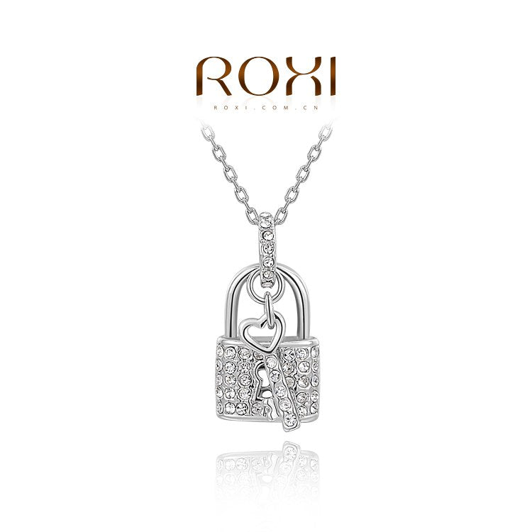 Nuove collane di colore bianco / oro rosa con chiusura e pendenti con chiave Collana unica di gioielli di moda CZ per donne Girlfrend 