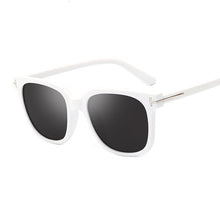 Load image into Gallery viewer, Retro Sunglasses Women Brand Designer Vintage Cat Eye Black Sun Glasses Female Lady UV400 Oculos De Sol Feminino