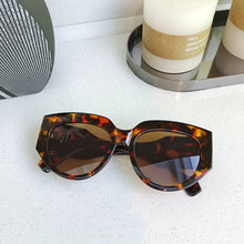 Load image into Gallery viewer, Small Oval Women Sunglasses Retro ResinSun Glasses Men Brand Designer Vintage Female Cat Eye Shades UV400 Eyewear GOGGLES