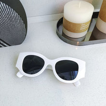 Load image into Gallery viewer, Small Oval Women Sunglasses Retro ResinSun Glasses Men Brand Designer Vintage Female Cat Eye Shades UV400 Eyewear GOGGLES