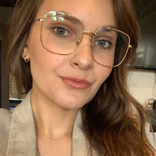 Carica l'immagine nel visualizzatore di Gallery, Spectacles Square Transparent Glasses Women Vintage Round Computer Anti blue Eyeglasses Ladies Fashion Retro Clear