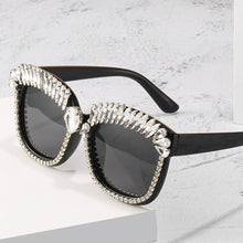 Carica l&#39;immagine nel visualizzatore di Gallery, Square Sunglasses Mens Designer Rhinestones Shades for Women Retro Classic Eyewear Cool Street Sunglass